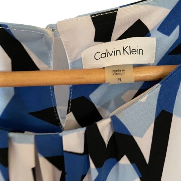 Calvin Klein Sleeveless Blouse - Large Petite, LP - Picture 3 of 5